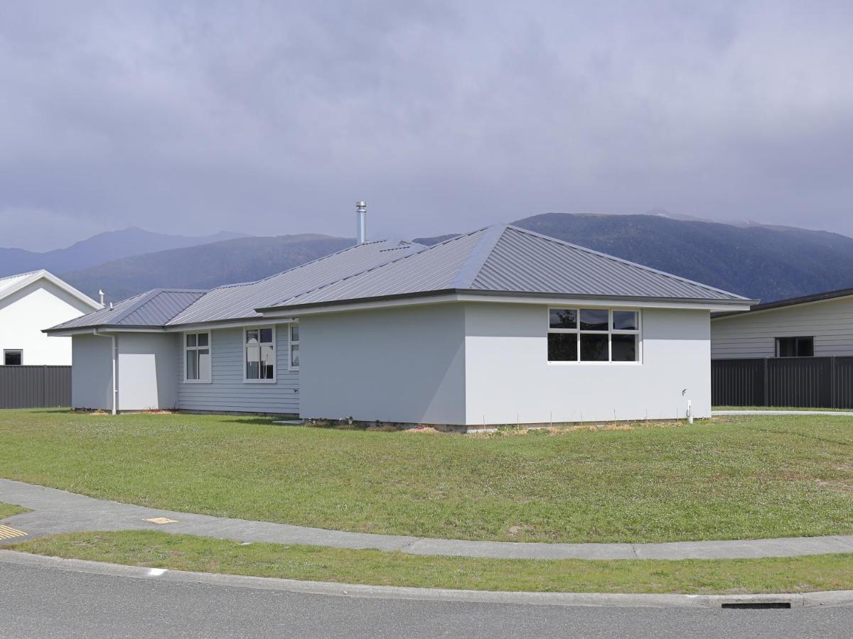 Fiordland Getaway - Te Anau Holiday Home Eksteriør bilde